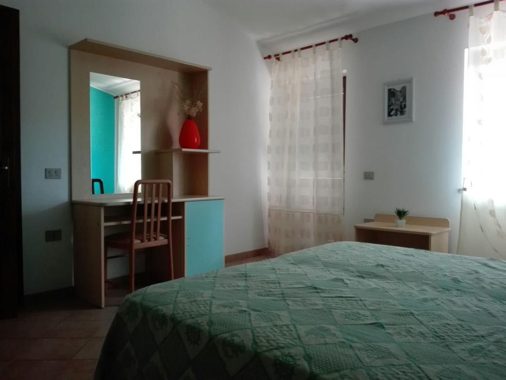 Santigu Cunventu Hotel Domus De Maria Ngoại thất bức ảnh